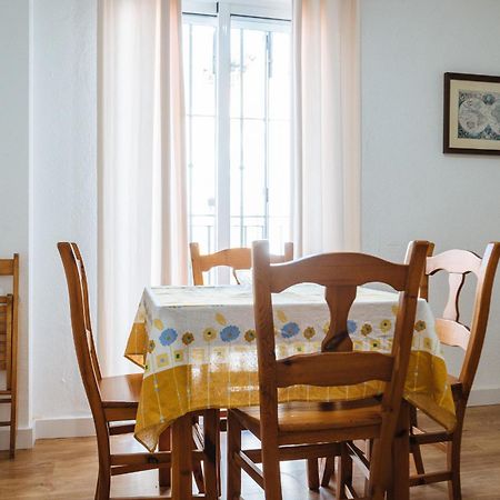 apartamento con parking plaza del museo Siviglia Esterno foto