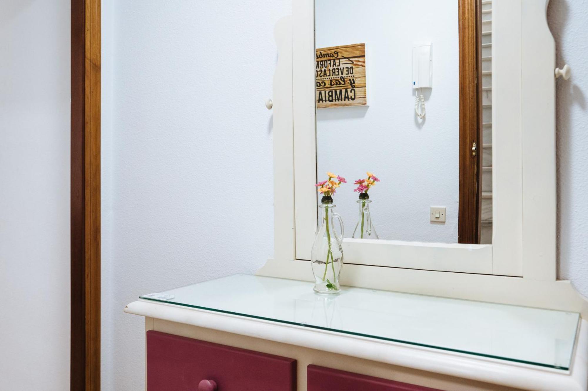 apartamento con parking plaza del museo Siviglia Esterno foto