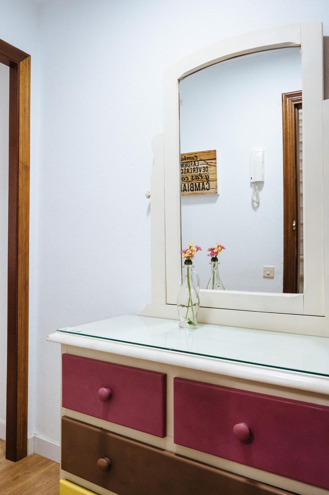 apartamento con parking plaza del museo Siviglia Esterno foto